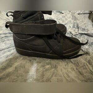 🔥HOT HOLIDAY DEAL🔥 Nike Court Borough Mid 2 BLACK GS Boys 3.5Y NO INSOLES